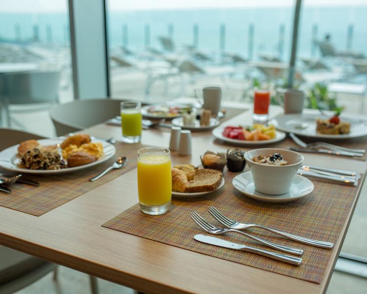 Pequeno Almoço Buffet ESTELAR Cartagena de Indias Hotel & Centro de Convenções Cartagena de Indias